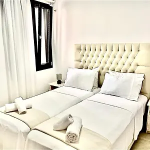 Alkestis Studios Apartment