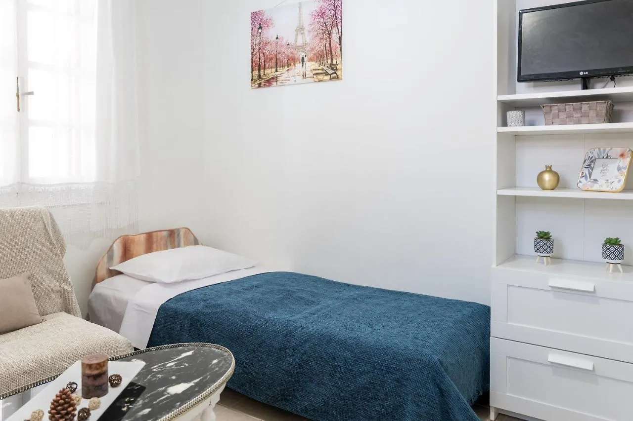 Athenais Apartment Lixouri